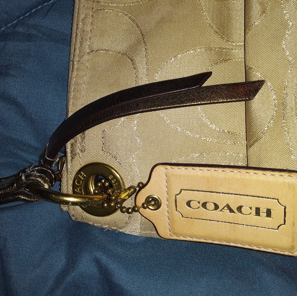 Coach Medium sized shoulder bag. - Picture 6 of 6